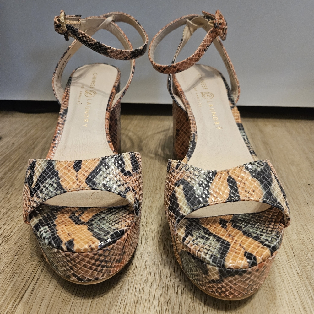 Chinese Laundry Women's Snakeskin Wedges